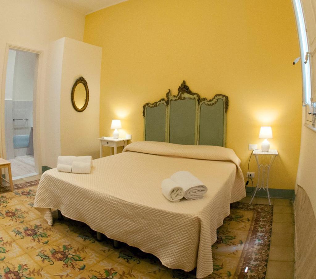 Boutique Rooms And Breakfast Granveliero Trapani Dış mekan fotoğraf
