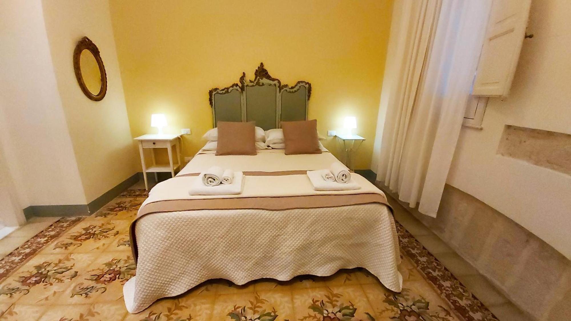 Boutique Rooms And Breakfast Granveliero Trapani Dış mekan fotoğraf