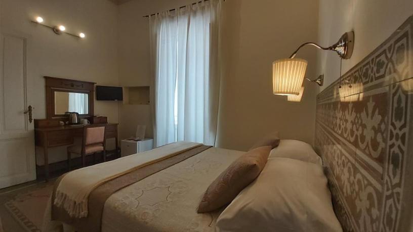 Boutique Rooms And Breakfast Granveliero Trapani Dış mekan fotoğraf